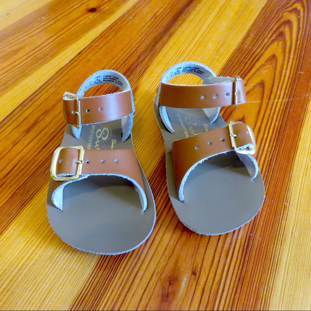 Sun San Surfer Tan Sandals in Toddler size 4